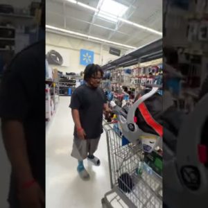 Walmart CEO’s Son Giving Money to Customers